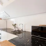 Апартаменты Not Dispo T3 120m2 Over The Roof With Terrasse