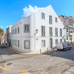 Not Dispo T3 120m2 Over The Roof With Terrasse * Кашкайш
