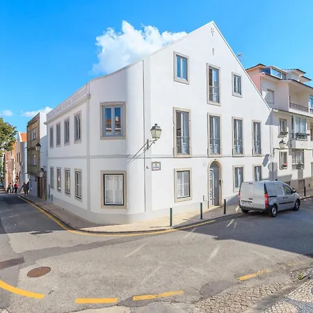 Not Dispo T3 120m2 Over The Roof With Terrasse * Cascais